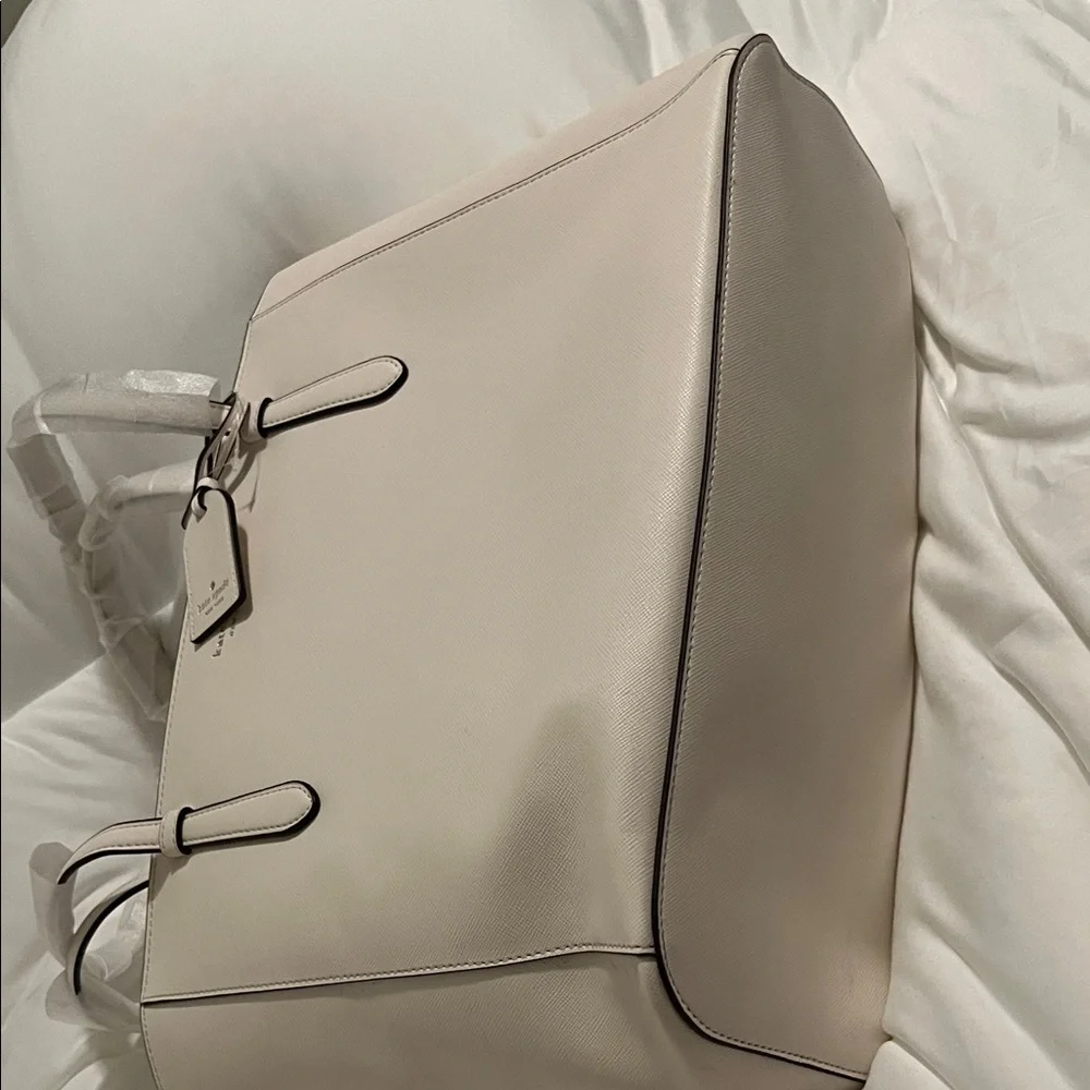 Kate Spade New York Schuyler White Medium Tote Bag - Picture 7 of 11